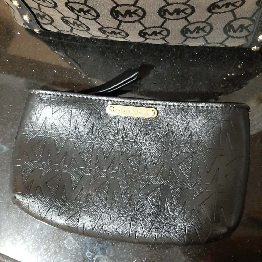 Michael Kors MK "Jetset" Logo 3 Pc Set - Picture 8 of 12